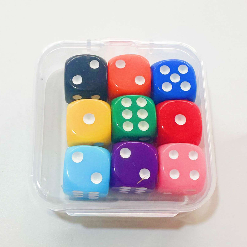 Klasyczny zestaw 9 kostek w pu – Board Game Box recenzja i cena