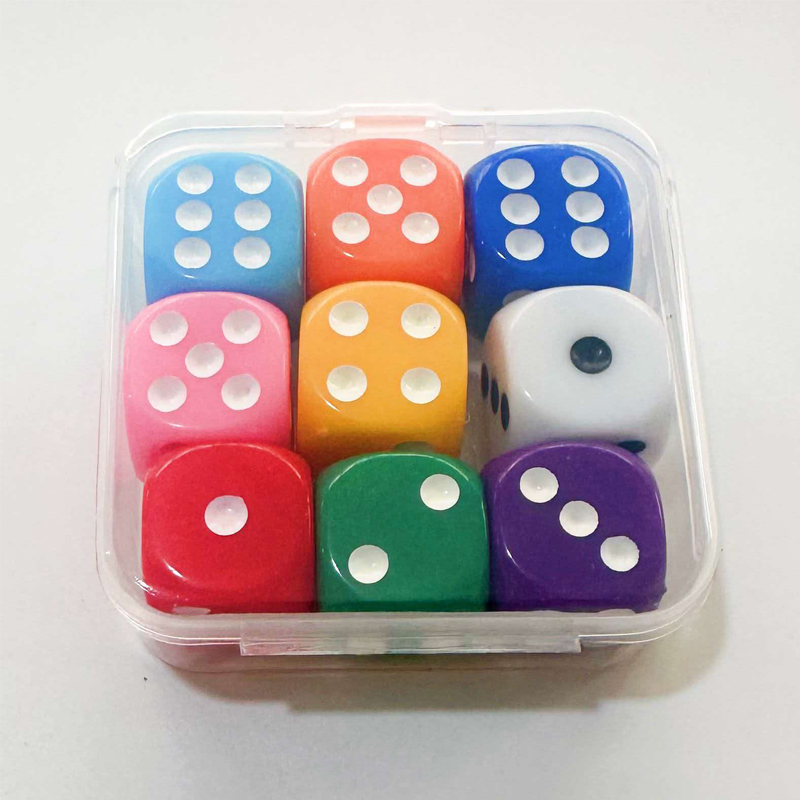Klasyczny zestaw 9 kostek w pu – Board Game Box recenzja i cena